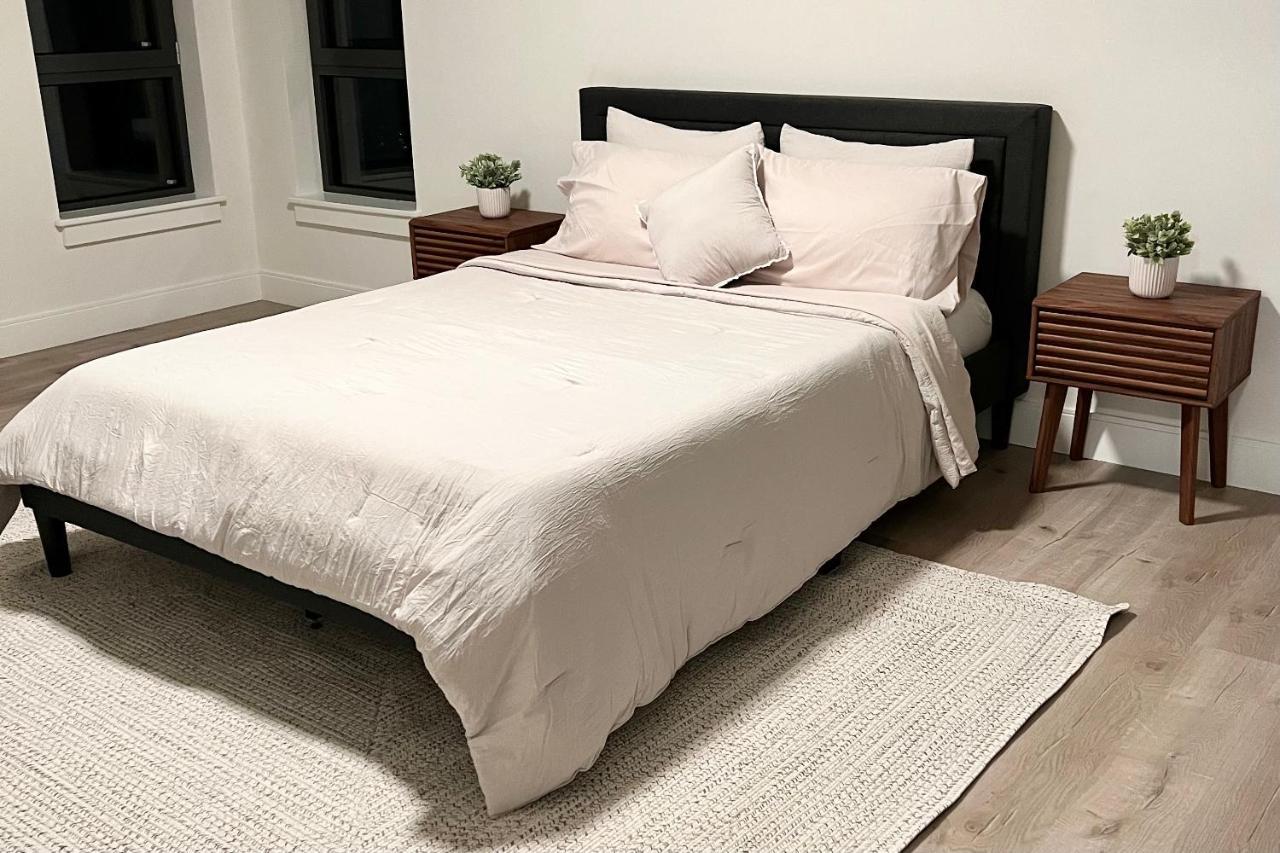 Modern 2 Bed Furnished Apartment In Quincy Eksteriør billede