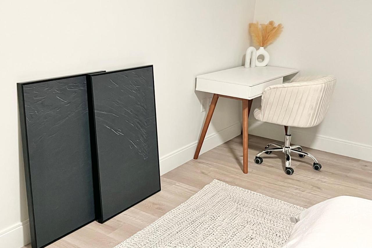 Modern 2 Bed Furnished Apartment In Quincy Eksteriør billede