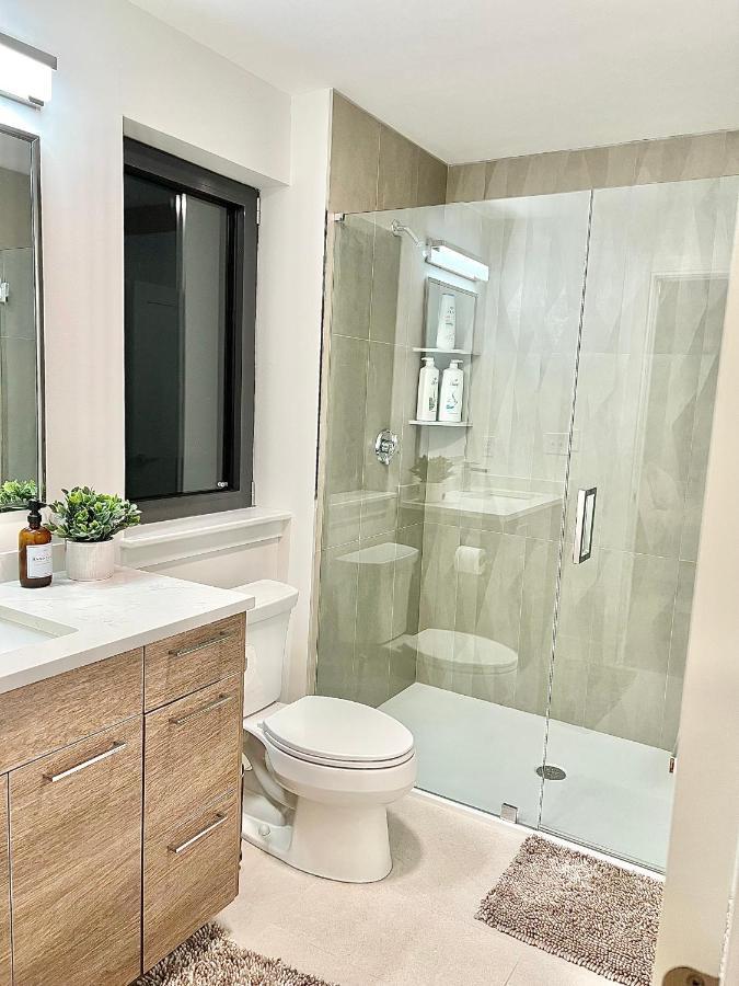 Modern 2 Bed Furnished Apartment In Quincy Eksteriør billede